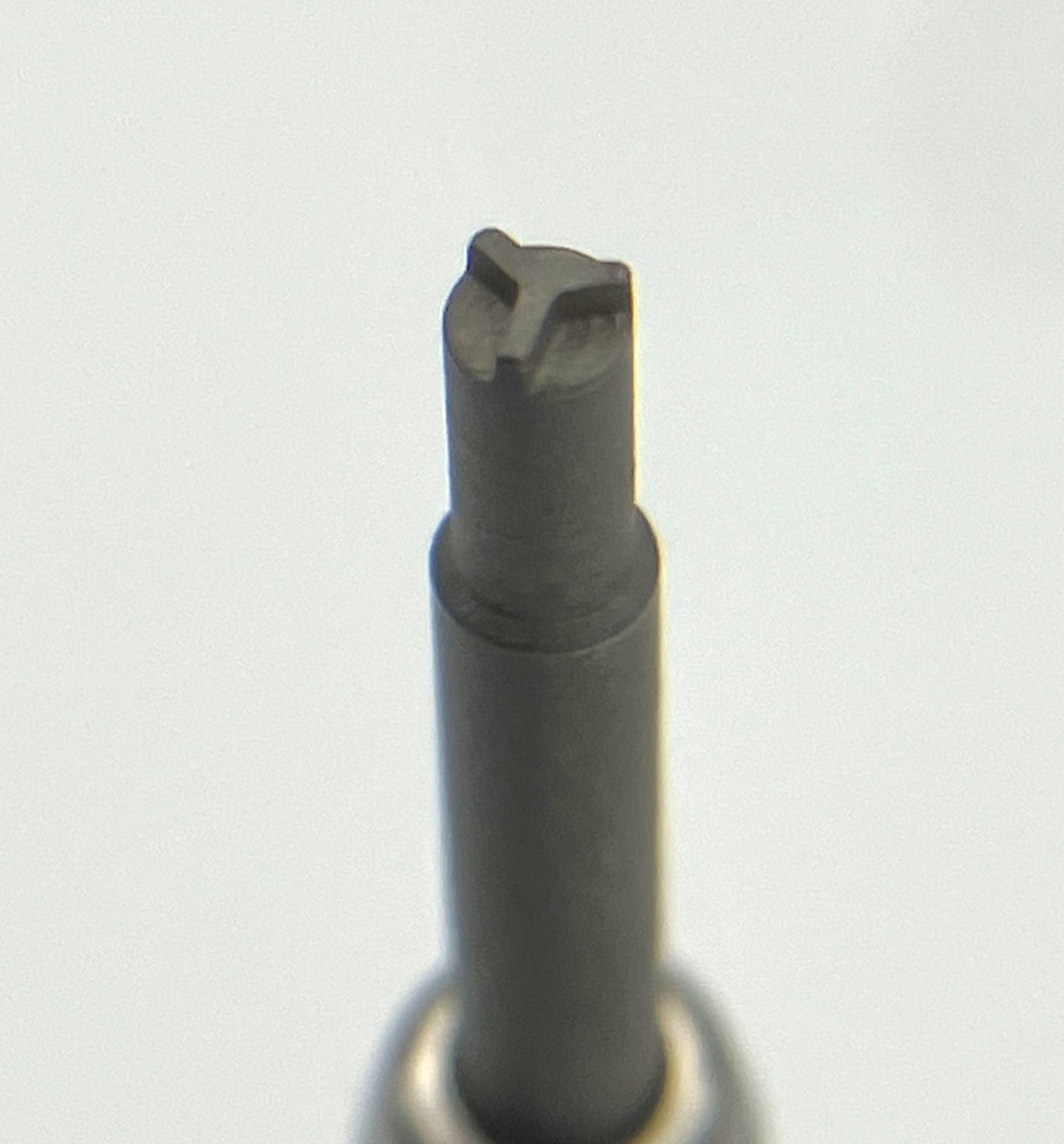 Oris Aquis Triwing ruuvari 2,0mm